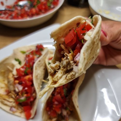 frytkownica beztłuszczowa tacos z szarpanym kurczakiem