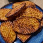 Chrupiące pieczone ziemniaczki w akordeon z Air Fryer
