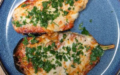 Bakłażan zapiekany z sosem pomidorowym i serem z Air Fryer