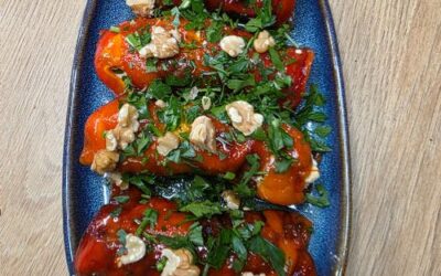 Roladki z pieczonej papryki nadziewane serem feta z Air Fryer