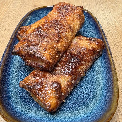 roladki z papieru ryżowego nadziewane prażonymi jabłkami pieczone w frytkownicy beztłuszczowej