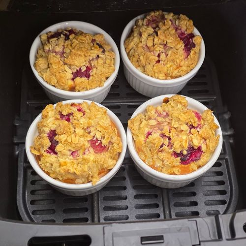 Mini Serniczki z Malinami i Owsianą Kruszonką z Air Fryer